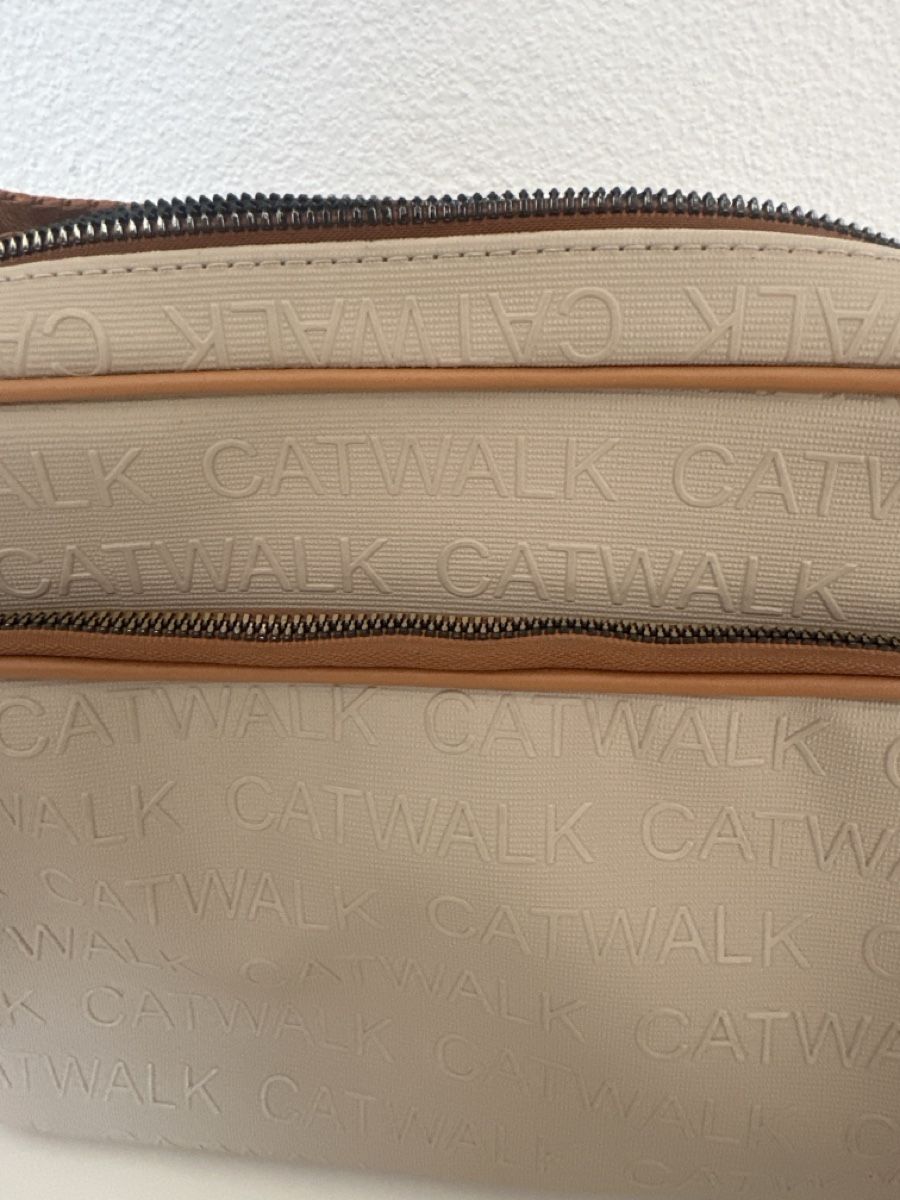Taschen für Damen: Tasche – Gebraucht aus Sins von kar_7rky 2