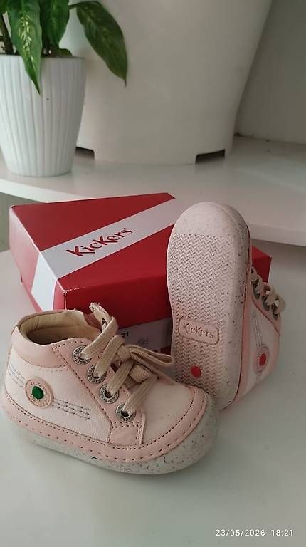 Chaussures filles: Kickers fille 20 – D'occasion à La Tour-de-Trême par tur_9vtf 1