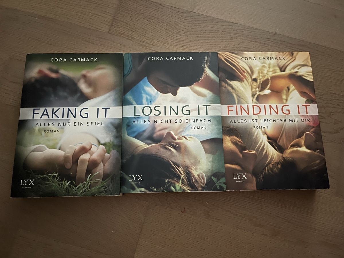 Livres: Cora Carmack: It-Reihe – D'occasion à Dallenwil par vani_lia