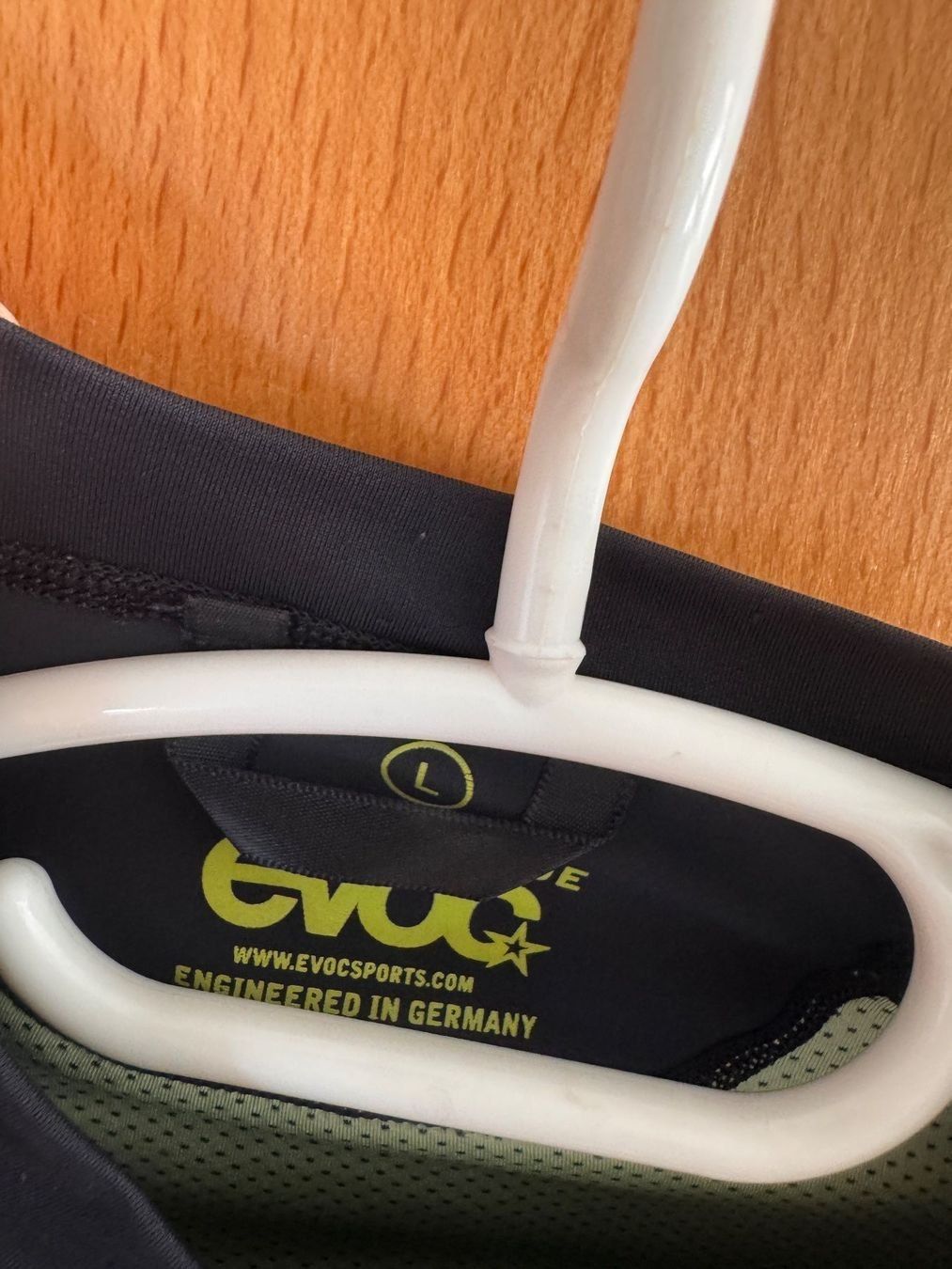 Evoc Protezioni & Imbottiture: EVOC Protector Enduro Shirt Gr. L – Usato da Engelberg venduto da Pits68 1