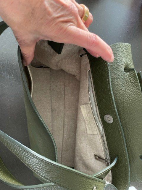 Sacs femmes: Umhänge-/Handtasche olive – D'occasion à Gockhausen par subbotnik 4