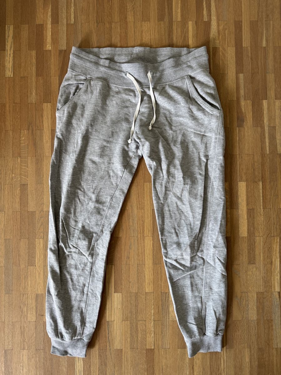 C&A Pantalons: Halblange Jogginghose hellgrau – D'occasion à Münsingen par sam_528s