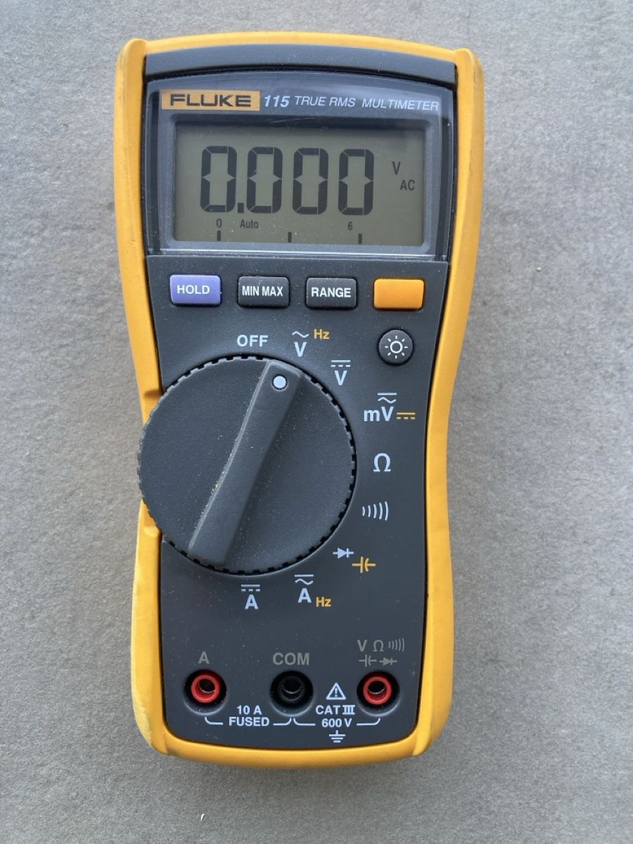 Fluke Messen: FLUKE 115 True RMS Multimeter – Gebraucht aus Winterthur von Tongsaibay 1