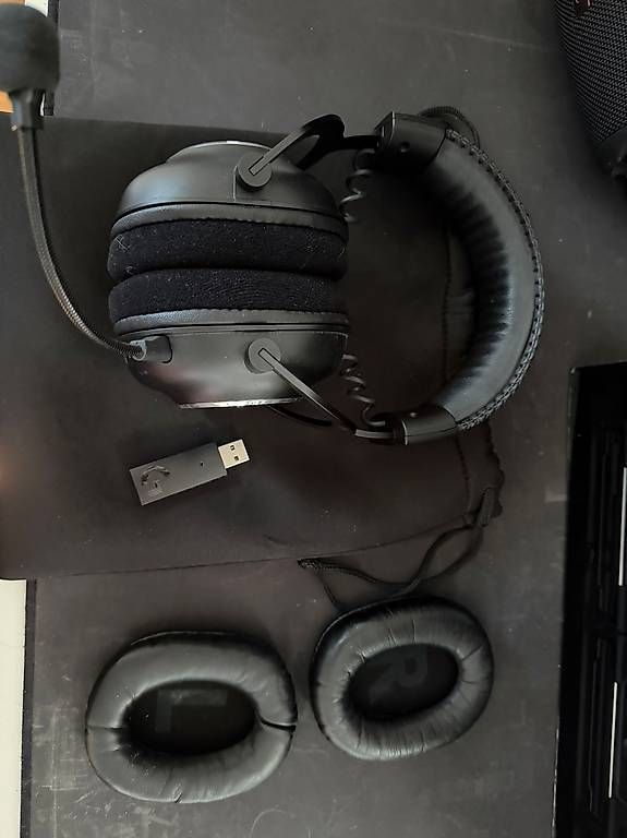Kopfhörer: Logitech g pro x lightspeed  – Gebraucht aus Plan-les-Ouates von wil_8h7k