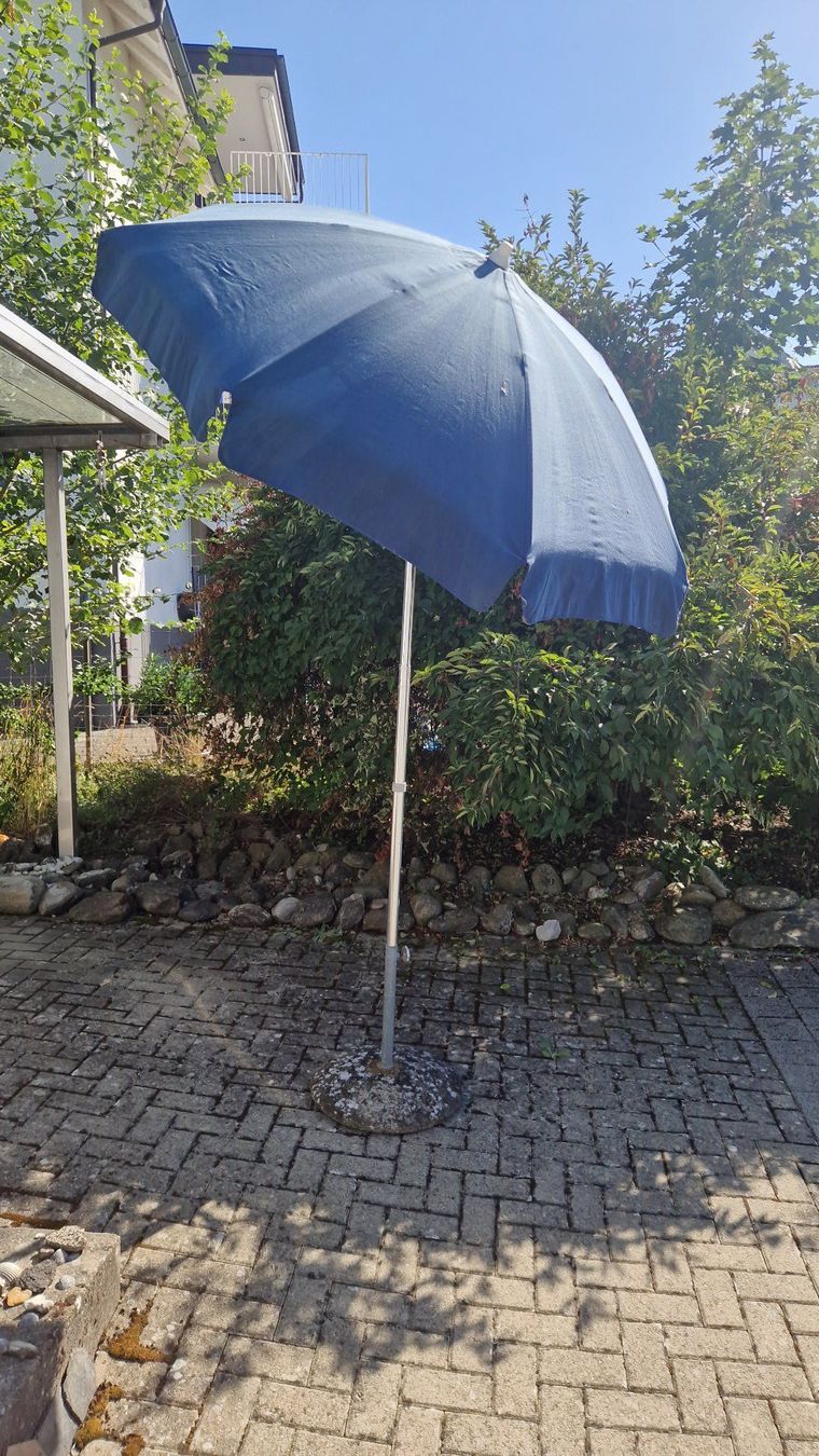 Ombrelloni: Sonnenschirm – Usato da KREUZLINGEN venduto da sma_c5fz 1