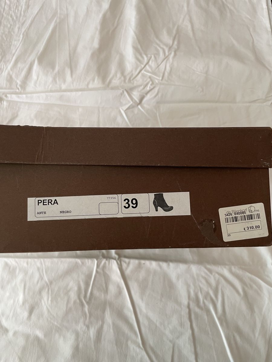 Chie Mihara Scarpe da donna: Chie Mihara Wildleder Boots/Stiefletten Gr. 39 – Nuovo (secondo la descrizione) da Zürich venduto da cosmic_mariposa 8
