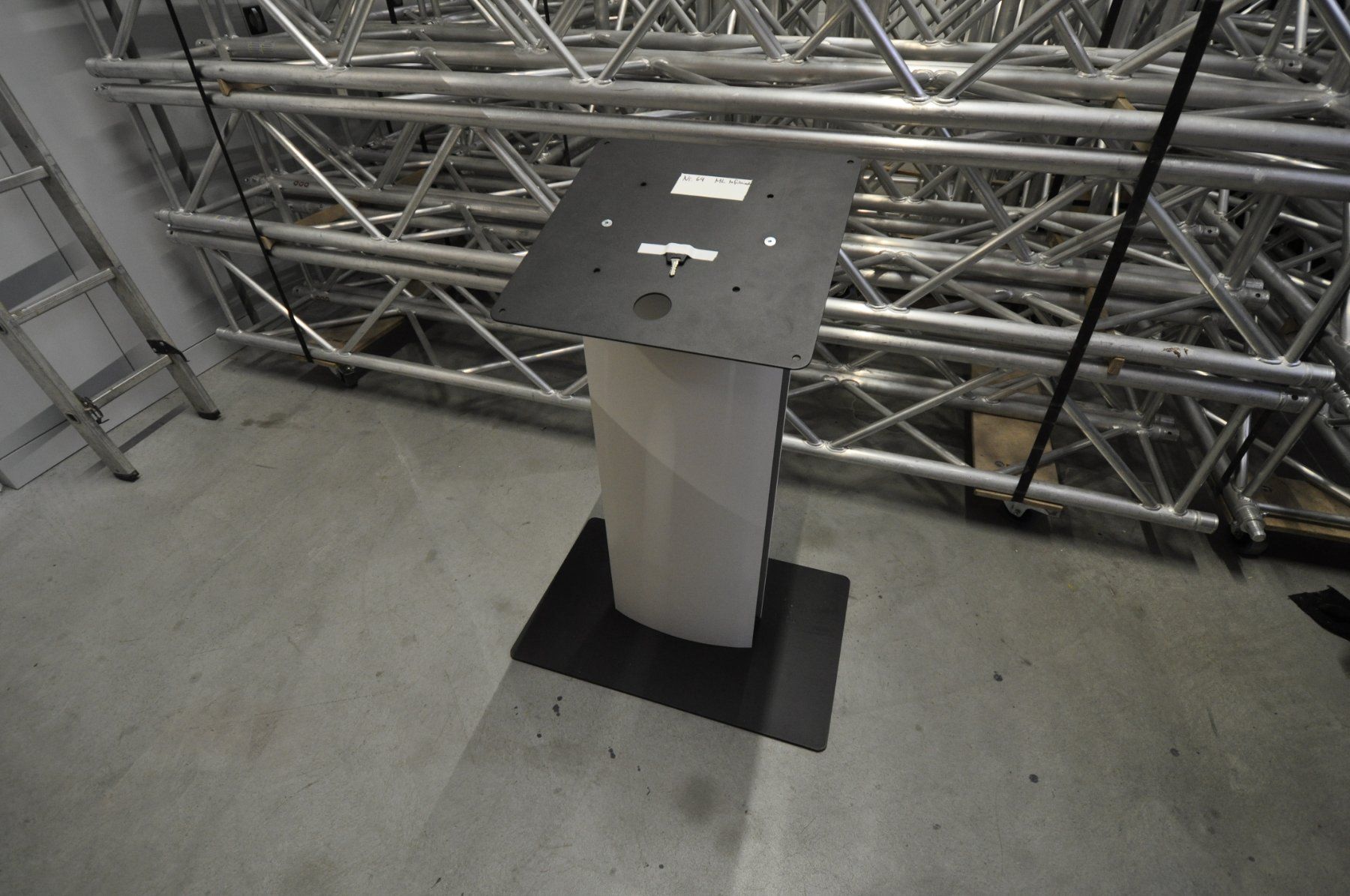 Altro in Decorazioni & Accessori: ML Infokiosk 730 – Usato da Burgdorf venduto da WHITELIGHT3400 1