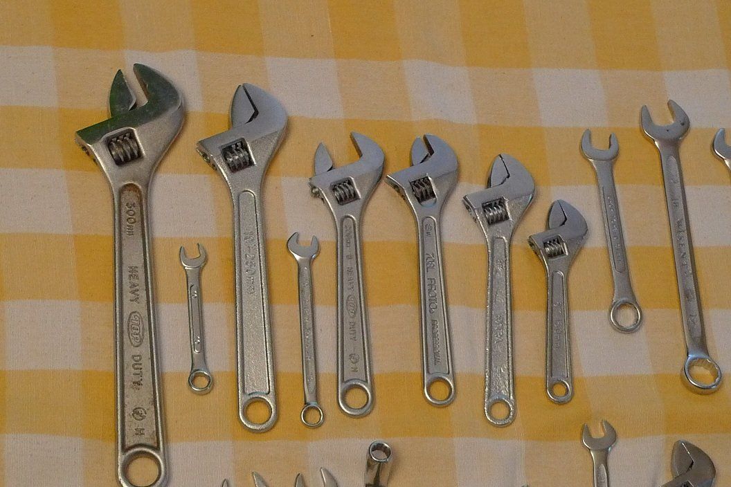 Tutti gli attrezzi: Viele-Schlüssel!!! – Usato da Bern venduto da bn1640 1