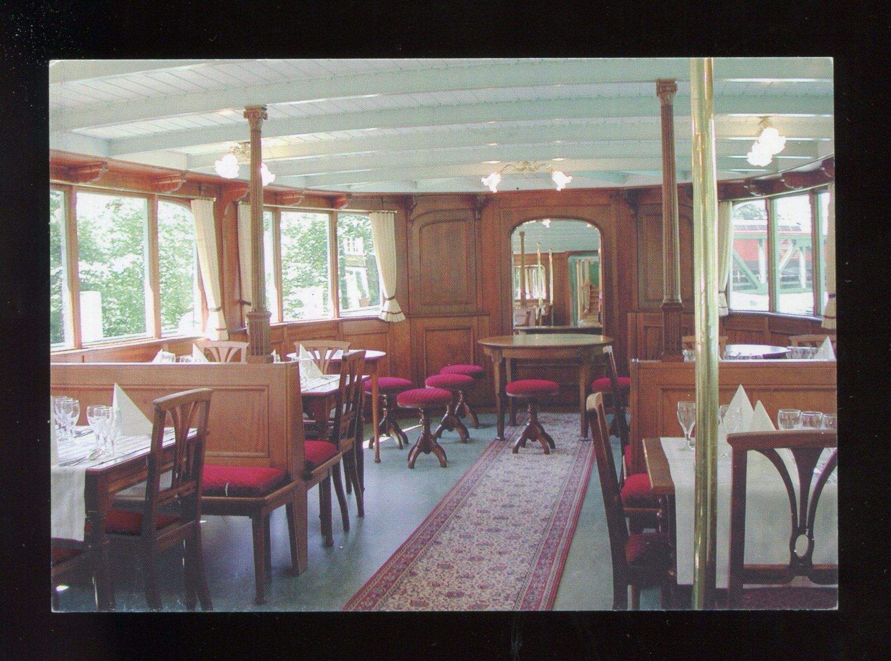 Cartoline postali: Brienzersee, Raddampfer Lötschberg, Salon – Usato da Aarau venduto da Elmaar41
