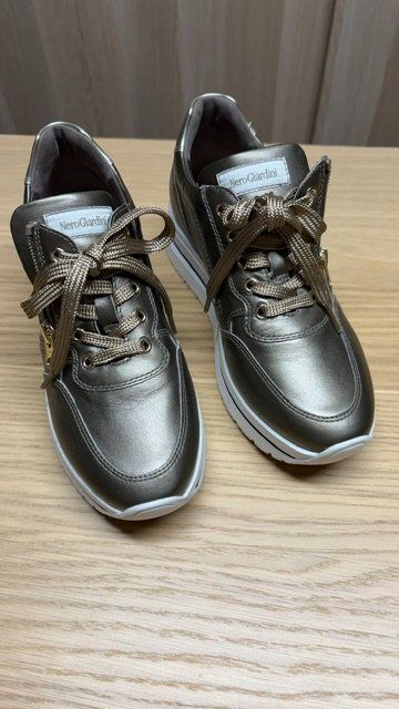 Damenschuhe: Basket Nero Giardini – Neu (gemäss Beschreibung) aus Crans VD von vra_262m