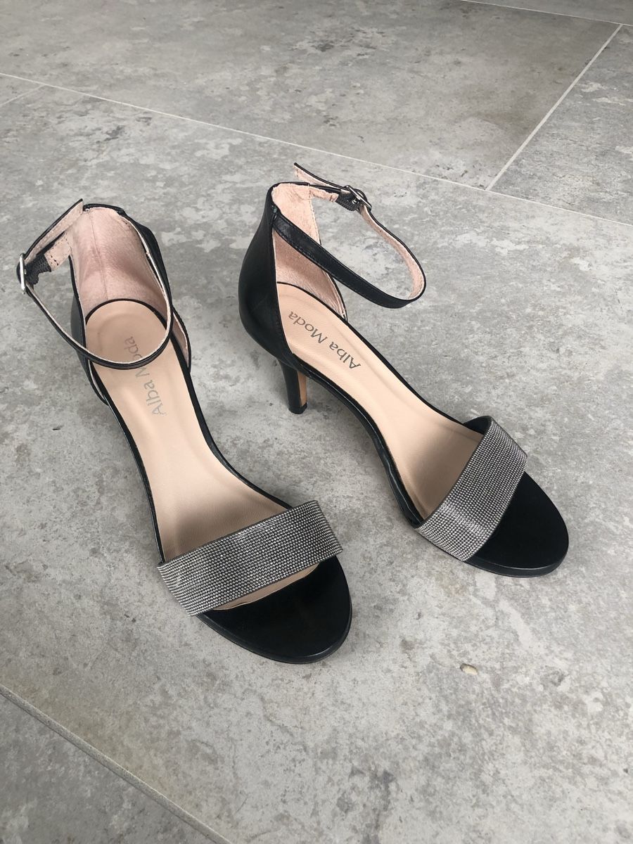 Alba Moda Scarpe da donna: Sandaletten, elegant, Schwarz, Gr. 38 – Nuovo (secondo la descrizione) da Bäch SZ venduto da Elleetlui