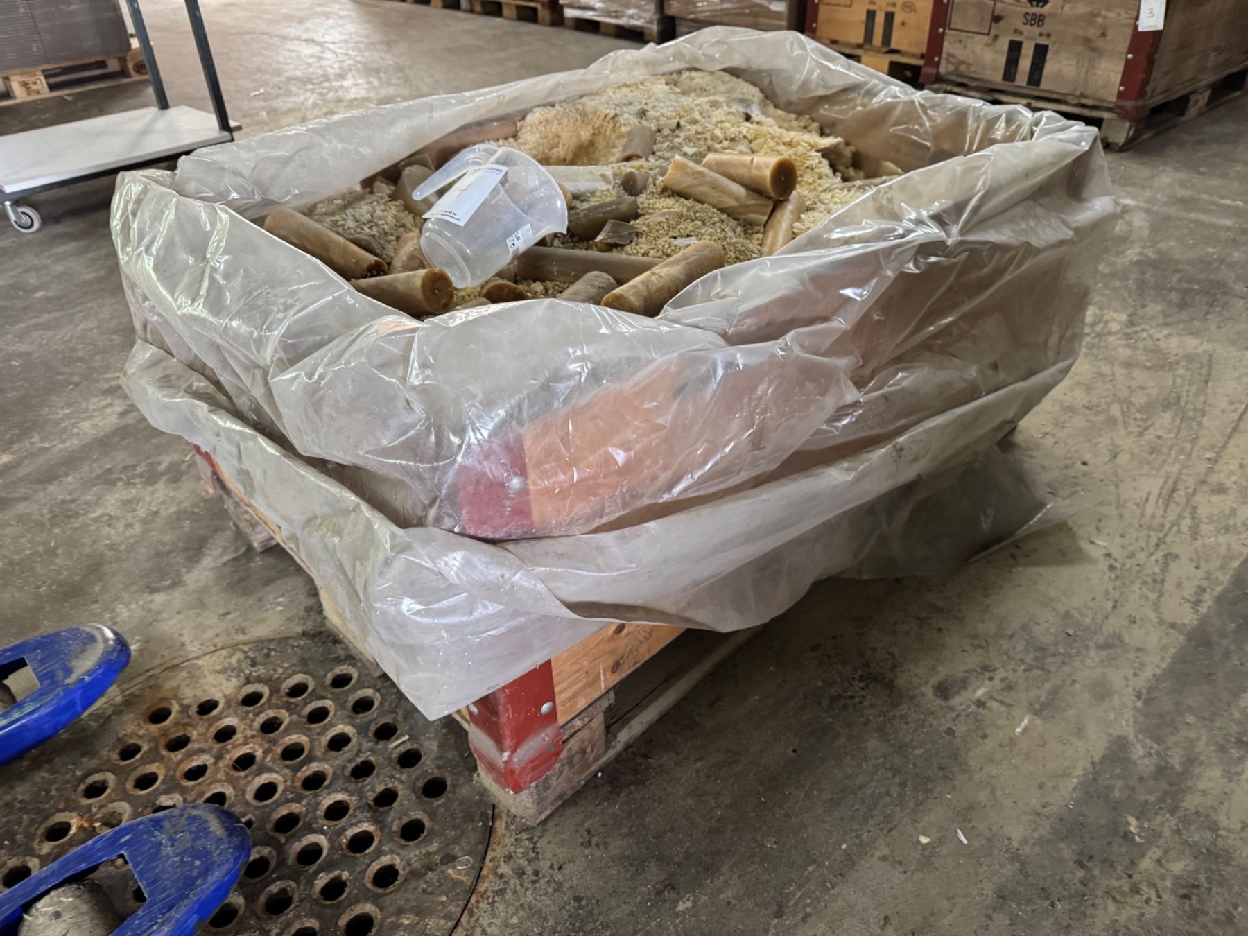 Candele: 004 Posten Bienenwachs aus Liquidation – Usato da Derendingen venduto da Meisterstuecke 1