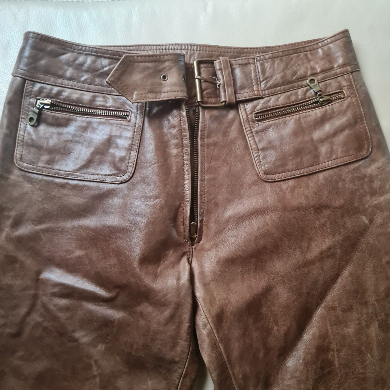 Pantalons: Lederhose in braun ,Grösse S – D'occasion à Coeuve par Nelly2 1