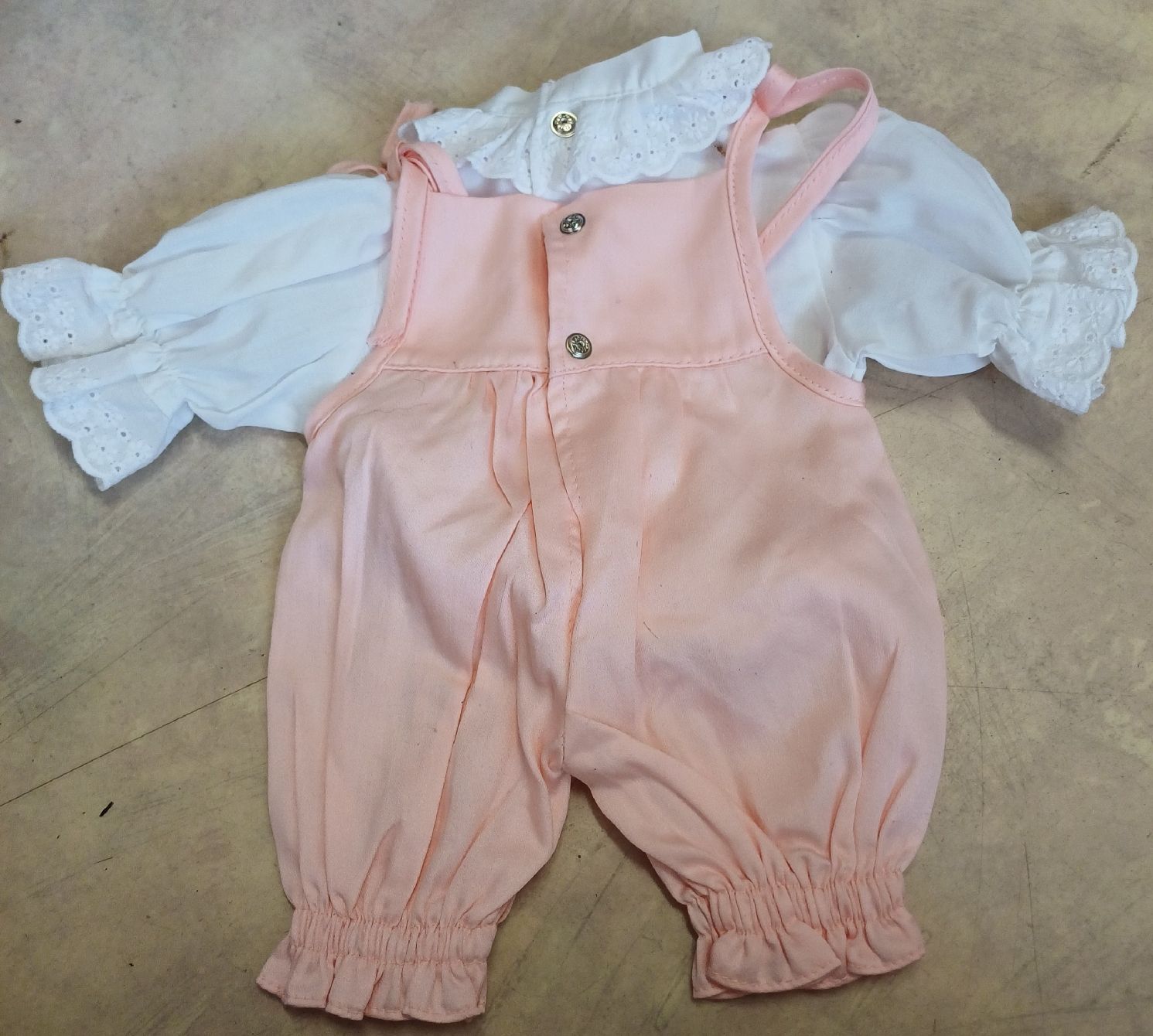 Bambole: Puppenkleid – Usato da Merenschwand venduto da Brockinell 1