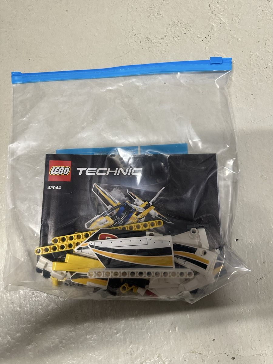 Lego Baukästen: Lego Technic Flugzeug 42044 – Gebraucht aus Zell LU von TinuR480 3