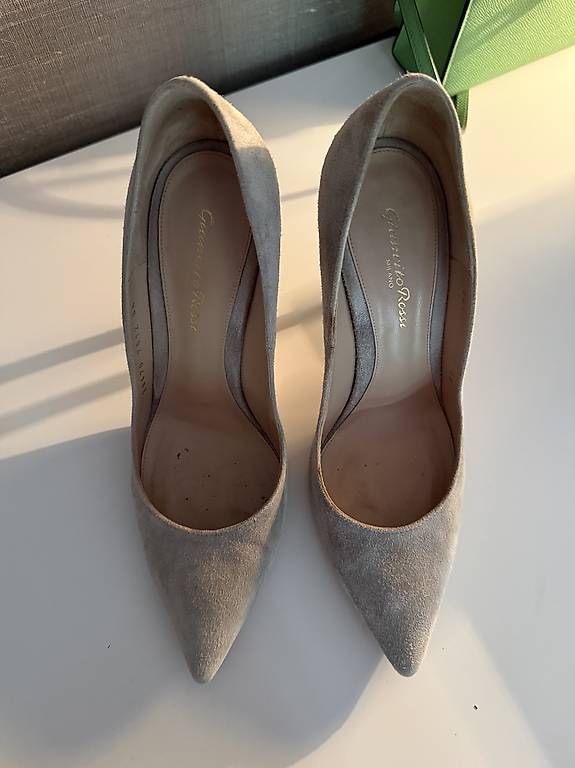 Gianvito Rossi Scarpe da donna: Gianvitto Rossi Pumps – Usato da Wädenswil venduto da Cocomagi 1
