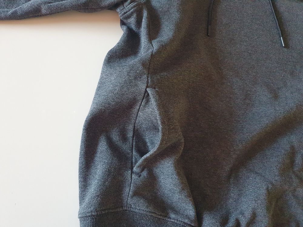 H&M Pulls & Sweat-shirts: Pullover mit Kapuzi Marke HM Grösse XS – D'occasion à Rothenburg par PHSKC 3