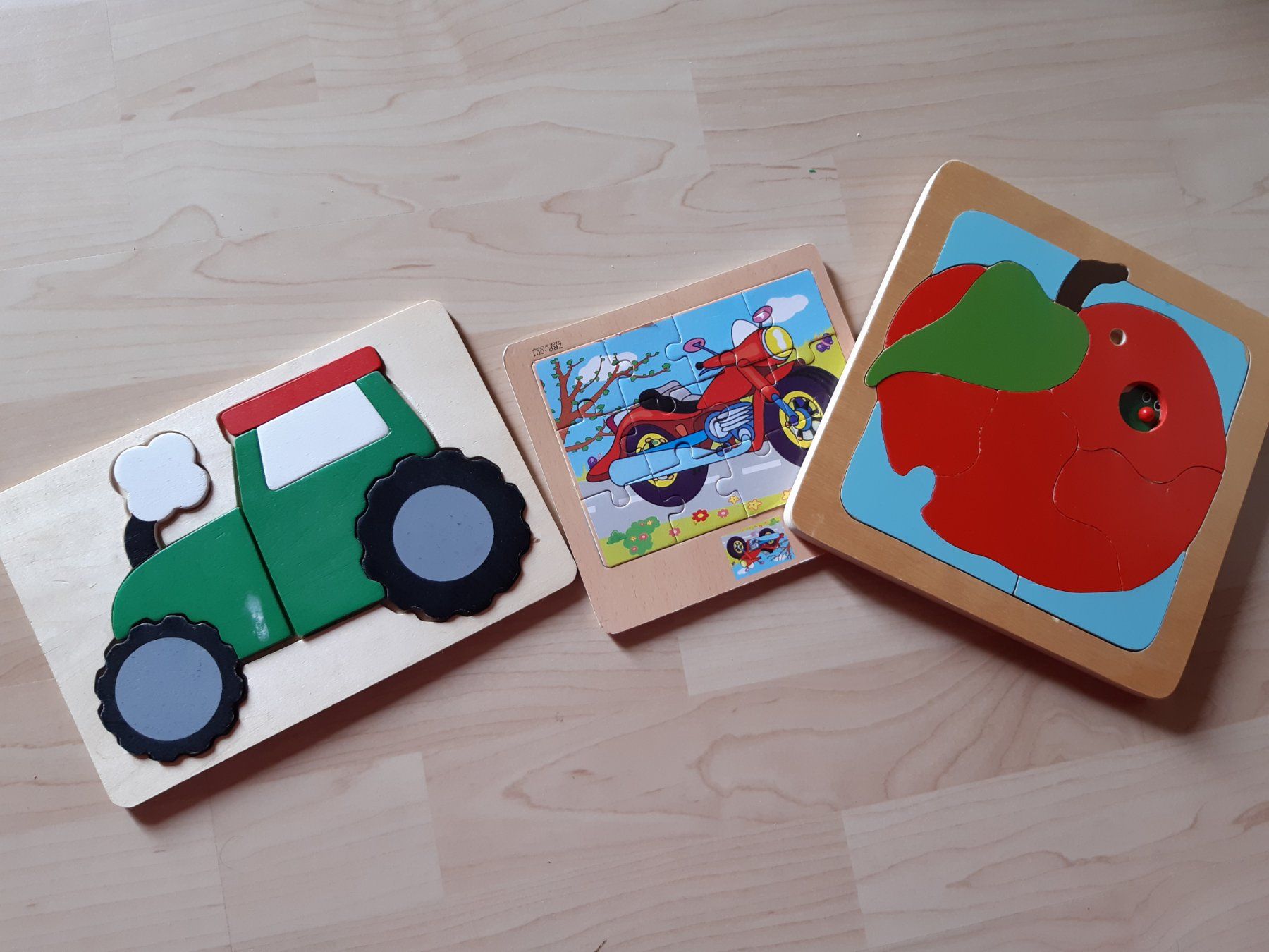Puzzle: 3 Puzzle(Holz und Karton) – Usato da Einsiedeln venduto da Nadin27