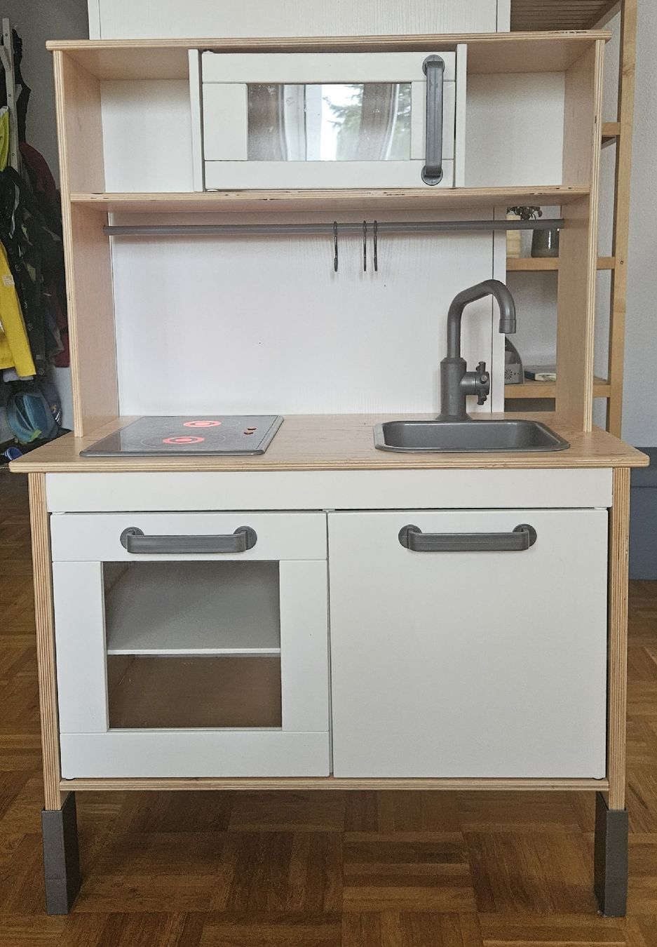 Ikea Giocattoli: Kids play kitchen (Ikea) – Usato da Buchs SG venduto da lop_vqn9