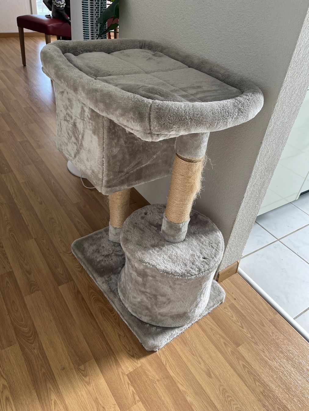 Tiragraffi: Gebrauchter Katzen Kratsbaum – Usato da Uster venduto da Eizo83 2