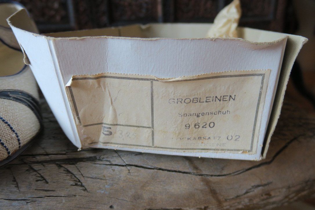 Scarpe da donna: vintage Leinenpumps Grösse 37, antike Kleidung – Nuovo (secondo la descrizione) da Schwanden i. E. venduto da luvia01 8