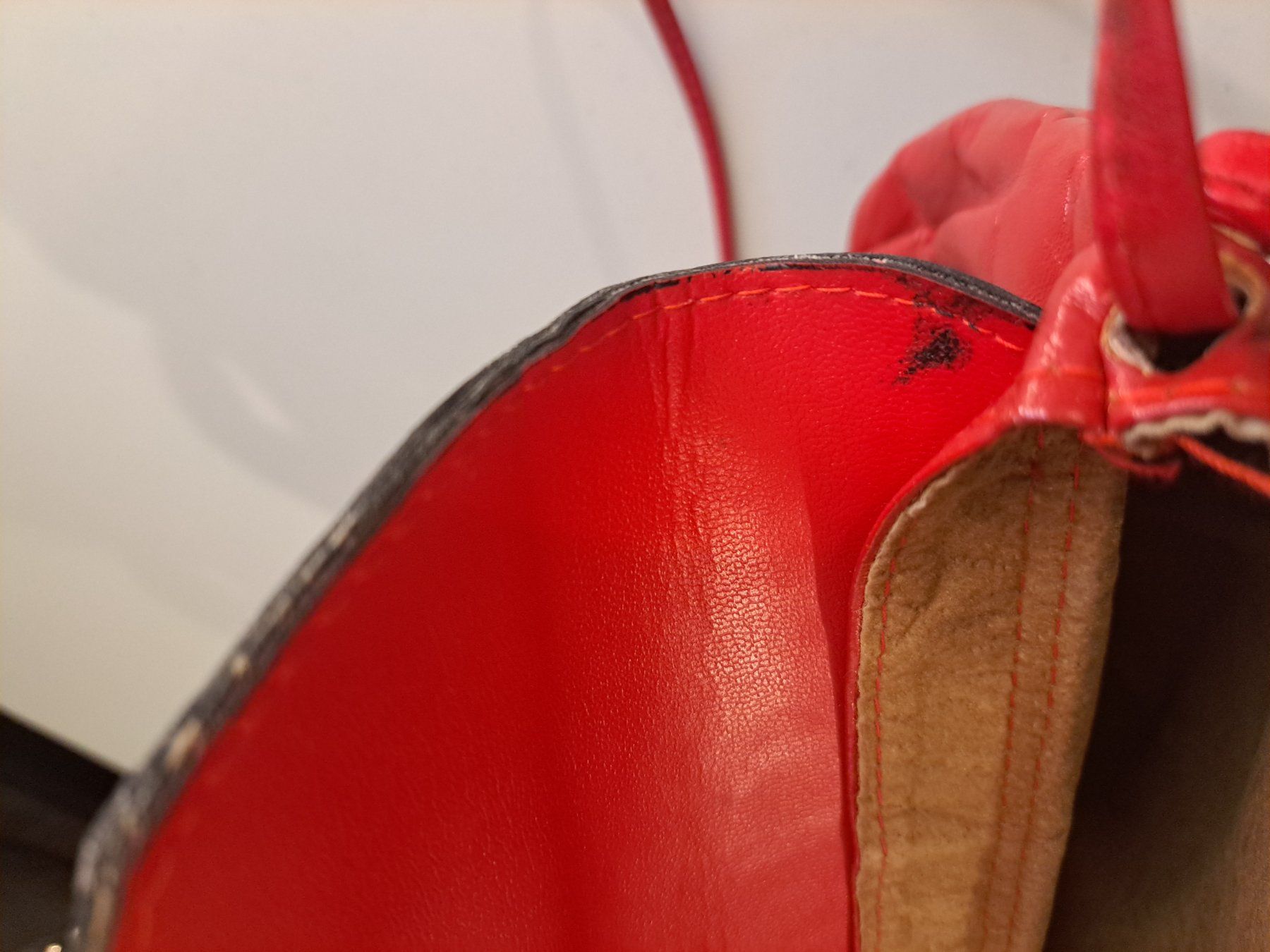 Borse da donna: Rote Ledertasche, Kroko-Optik, Vintage 80er – Usato da La Neuveville venduto da Vestiaire_2011 3