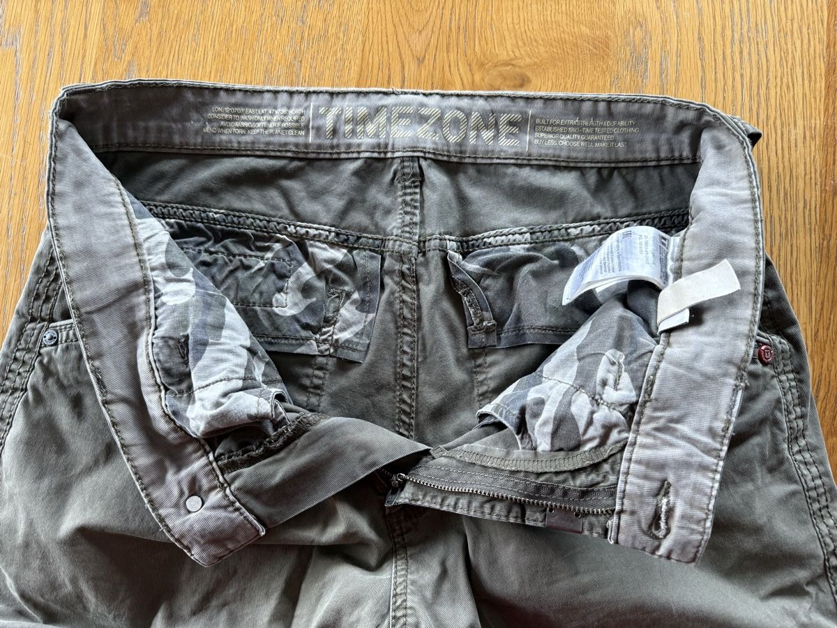 Pantaloni: Timezone Hosen, 32/34 – Usato da Schwanden b. Brienz venduto da Baal1 2
