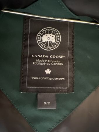 Canada Goose Daunenjacke grün Grösse S P guter Zustand