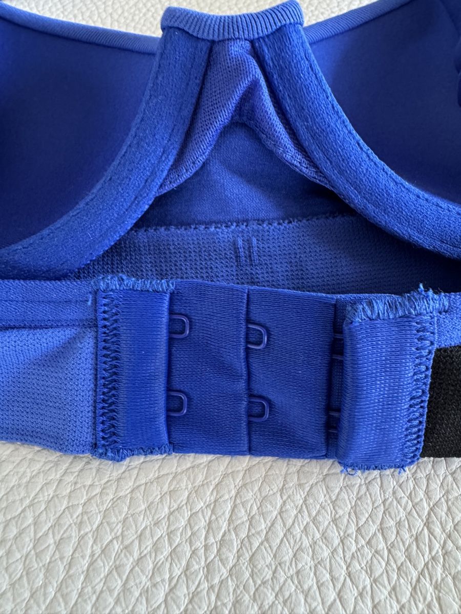Calvin Klein Sonstige Unterwäsche: New Calvin Klein Bra with adjustable straps, Size 70A – Neu und originalverpackt aus Forch von ele_9gsf 3