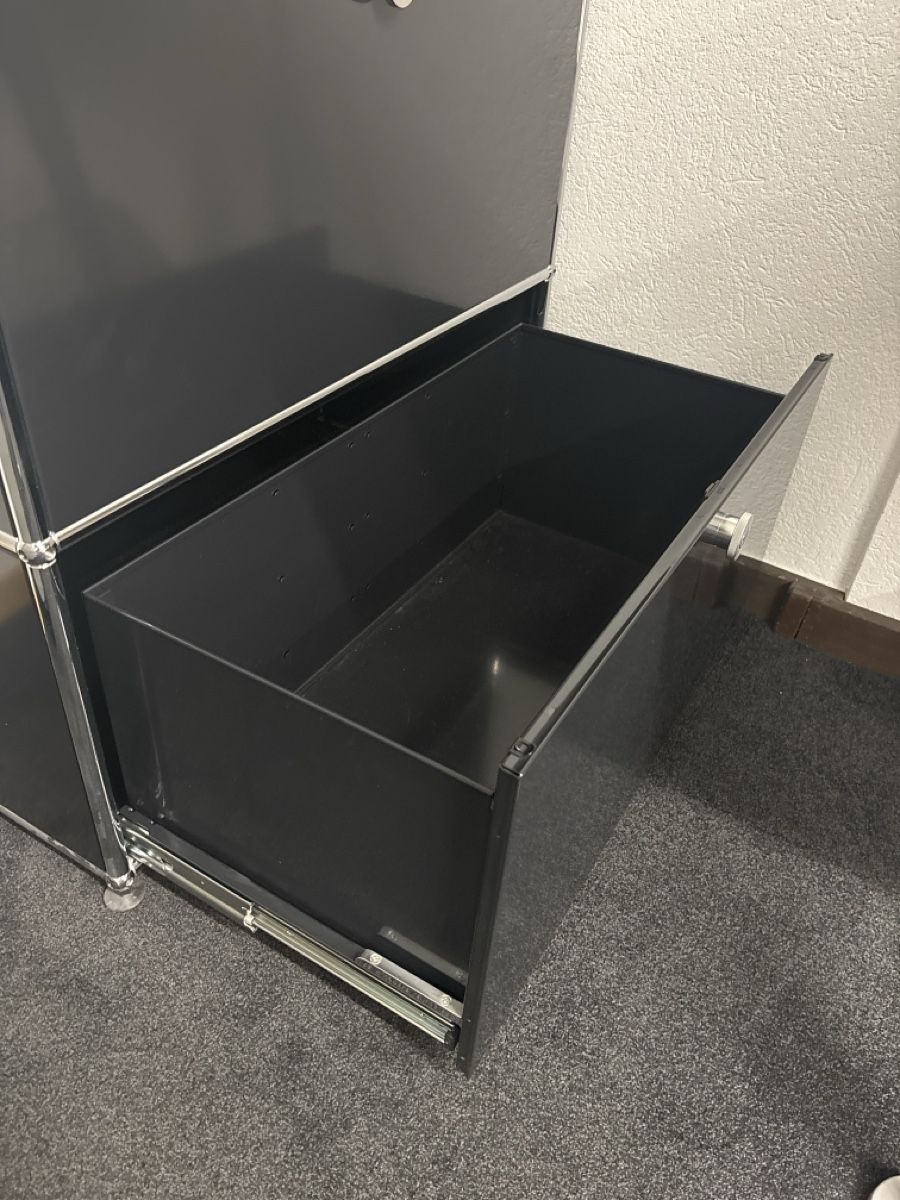 USM Cassettiere: Meuble de rangement USM Haller noir – Usato da Monthey venduto da LoveBrand 2