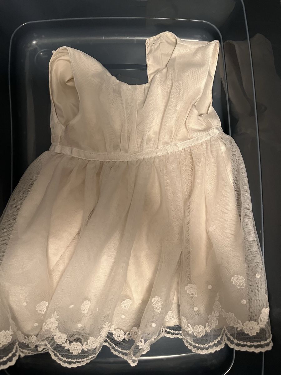 Vestiti & Gonne: Festliches Kleid Grösse 86 – Nuovo (secondo la descrizione) da Ottenbach venduto da niki1991234