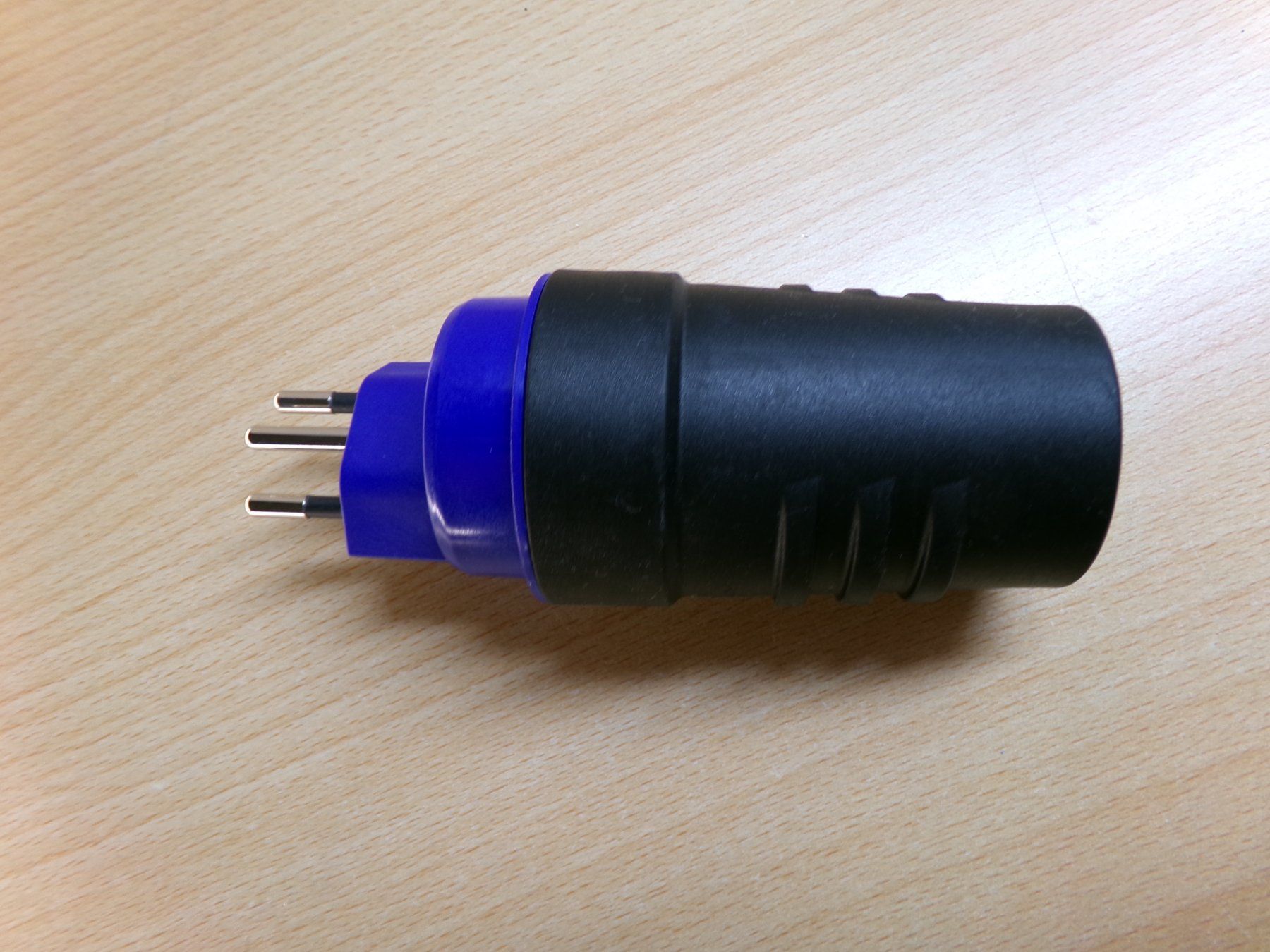 Spine: Stecker Typ13 IP55 KEDU – Nuovo (secondo la descrizione) da Hombrechtikon venduto da HaGeKa50 5