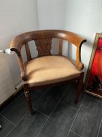 Antiker Stuhl mit Leder