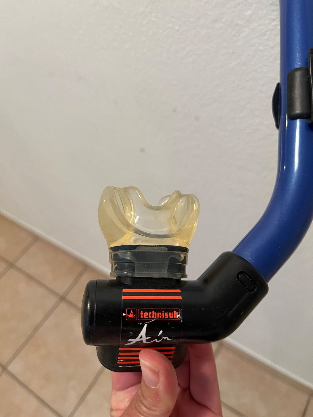 Cressi Mute per immersioni: Masque de plongée Cressi focus et tuba – Usato da Bretigny-Morrens venduto da sop_z8yr 4