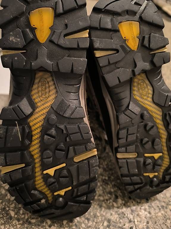 Scarpe da uomo: Winter Schuhe  – Usato da St. Gallen venduto da rac_8n8q 1