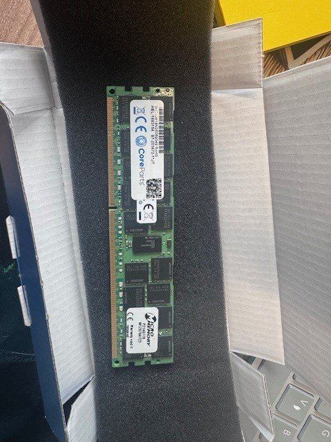 Schede di memoria: 16GB Memory Module 1600Mhz – Nuovo (secondo la descrizione) da Gossau ZH venduto da OrderflowAG