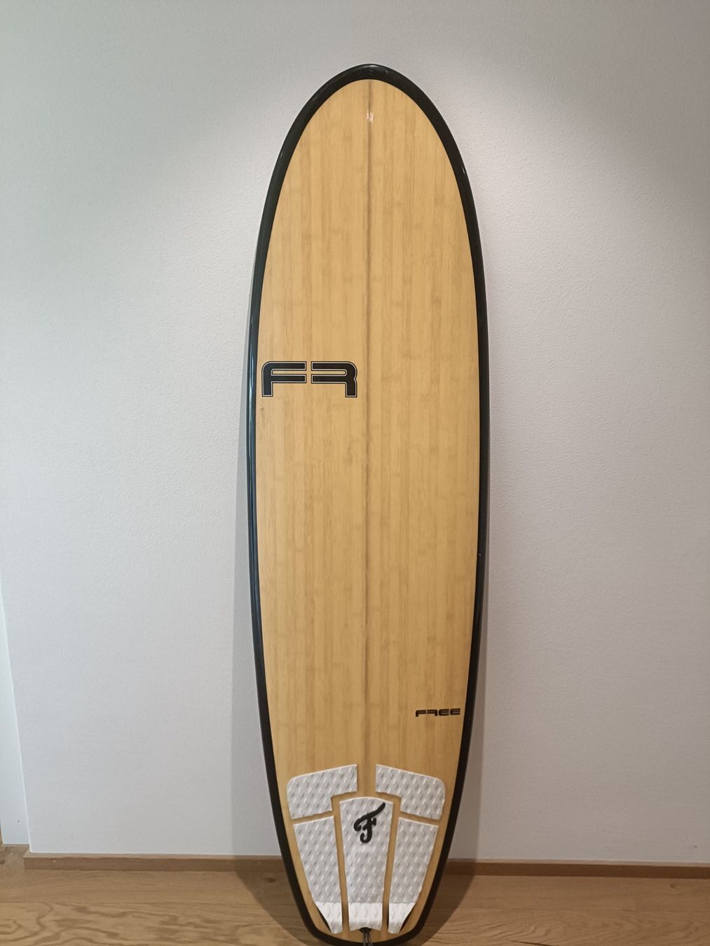 Tavole da surf e di nuoto: Surfboard – Usato da Grüt (Gossau ZH) venduto da Blatt01234