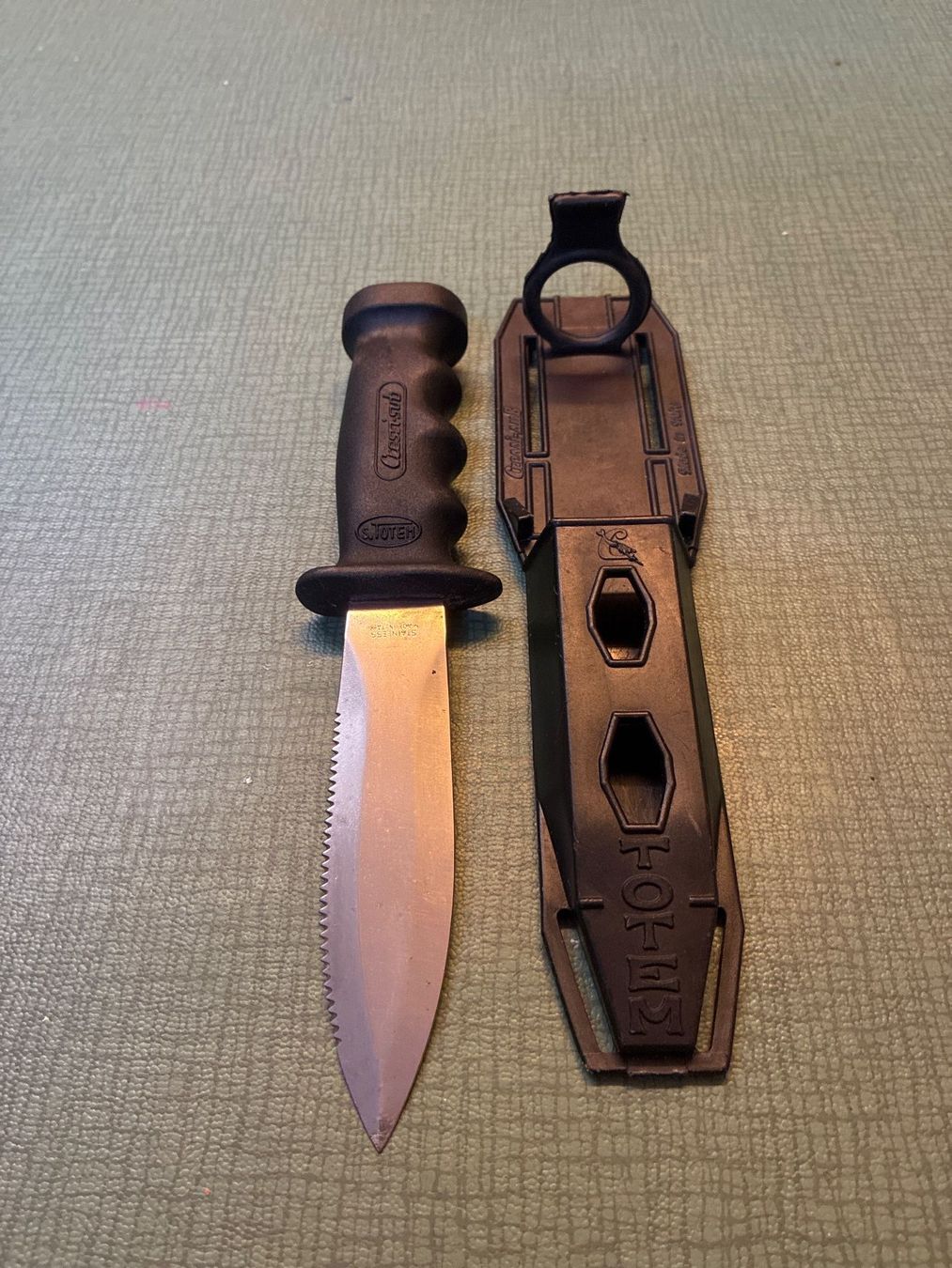 Autres pour la plongée: Messer Cressi Supertotem mit Scheide gebraucht – D'occasion à Zürich par sweschwa