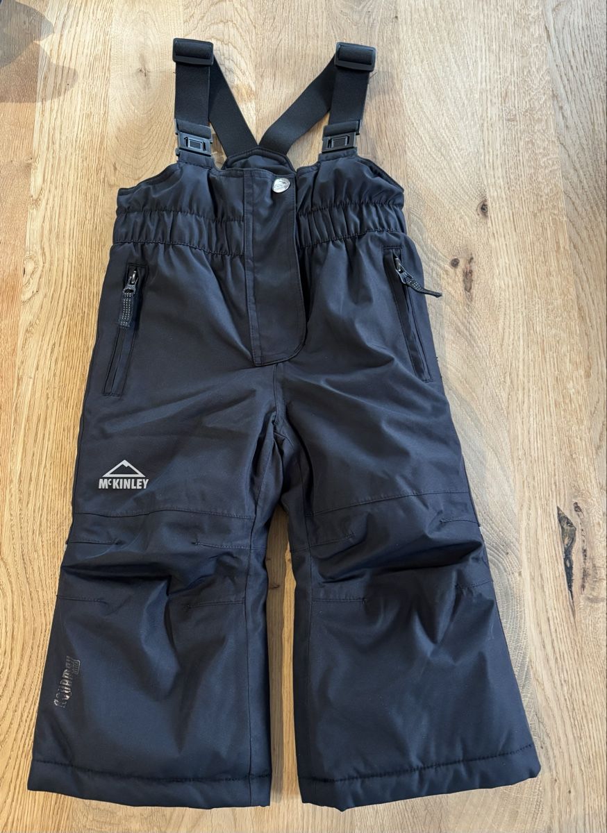 Mckinley Sci: Mc Kinley Skihose, Grösse 86 – Nuovo (secondo la descrizione) da Schleinikon venduto da Jessica_Lutishi