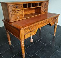 Antiker Sekretär Nussbaumholz, Einzelstück! 147x78cm