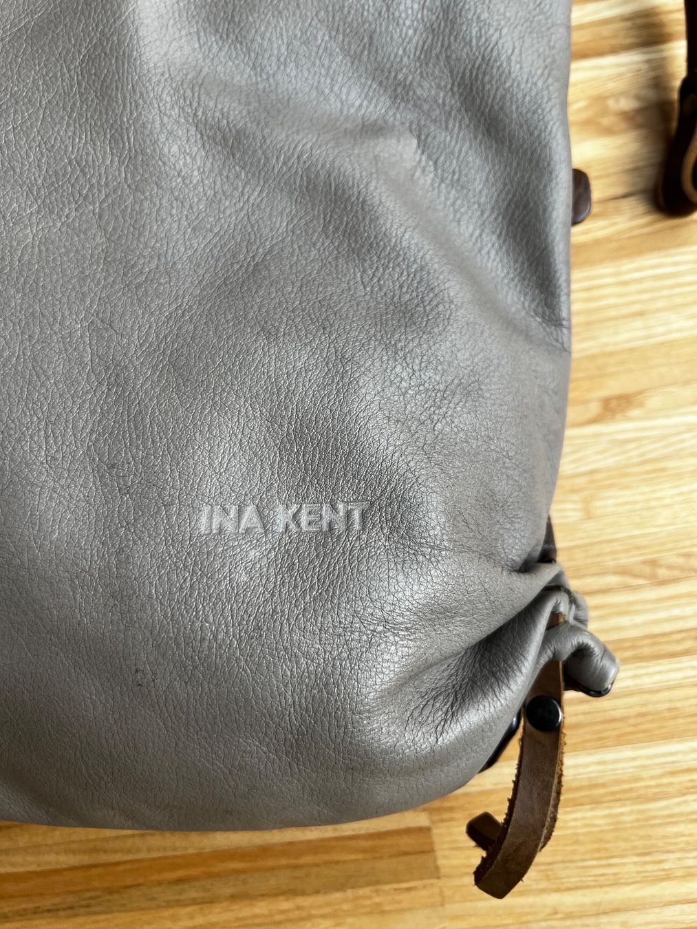 Ina Kent Taschen für Damen: Tasche Leder INA KENT beige / metallic – Gebraucht aus Schleinikon von mbr_jc95 1