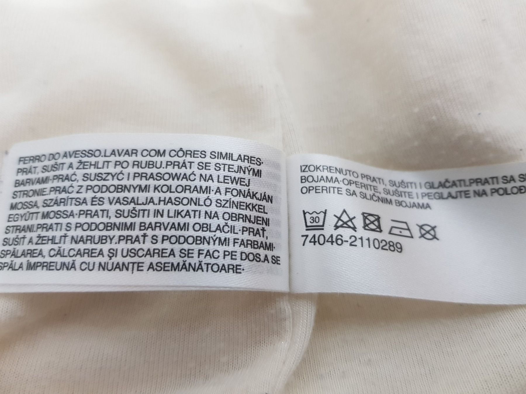 Maglioni & Felpe: Sweatshirt / Pullover Mädchen 128 – Usato da Biel/Bienne venduto da KatarinaFilip 5