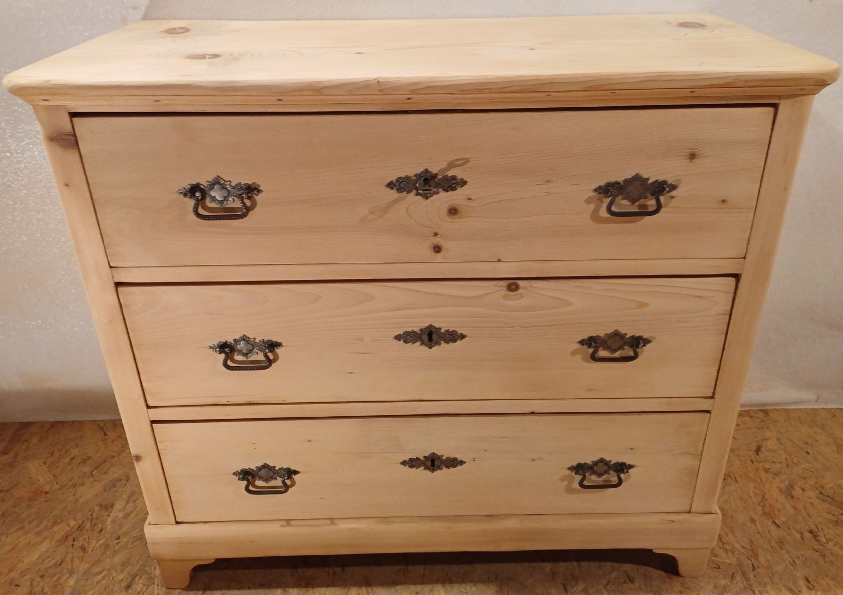Commodes: AntikeTannenholz Kommode – D'occasion à Stettfurt par noaron 8