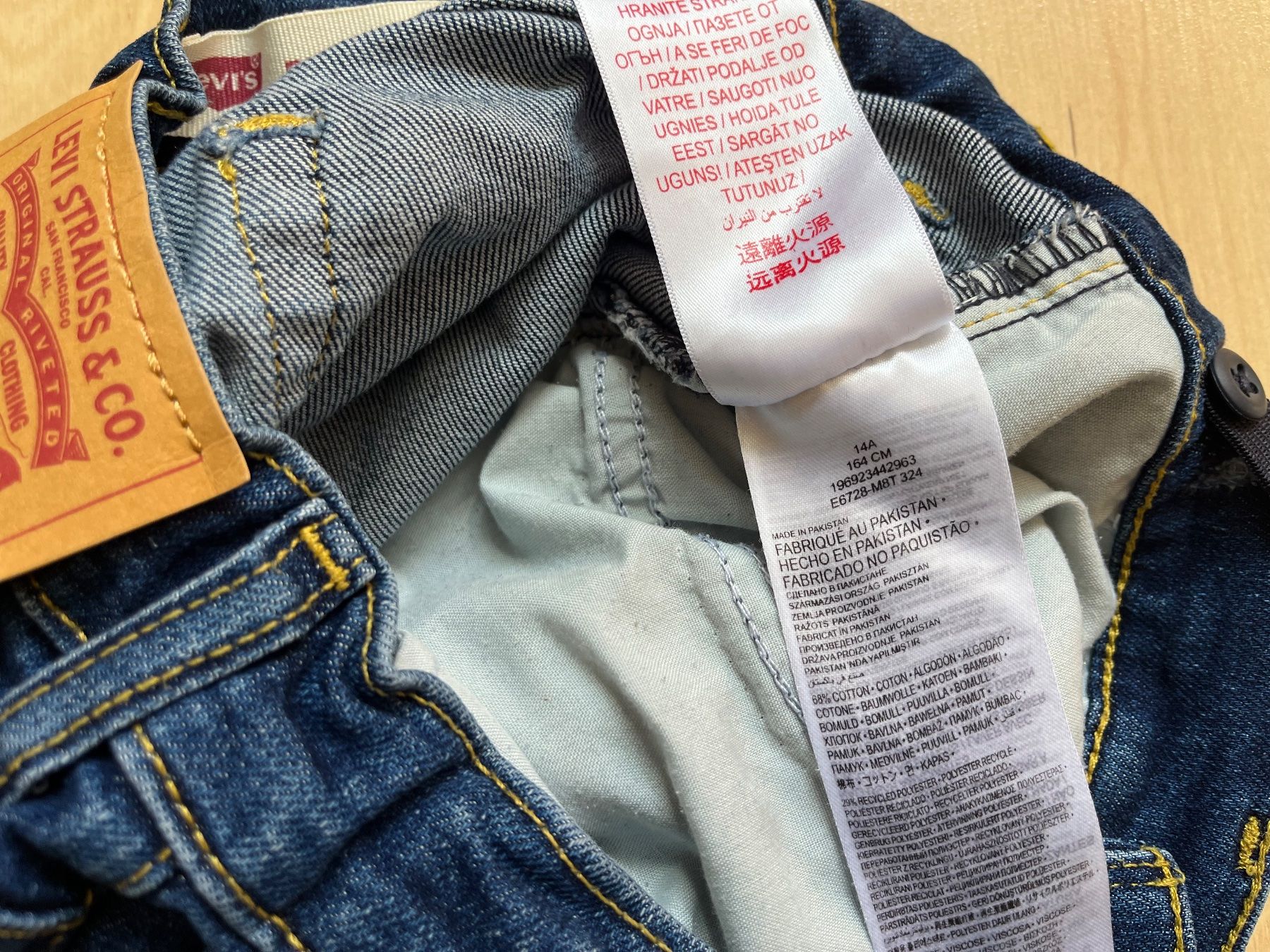 Levi's Pantaloni: Jeans Levi`s 14A – Usato da Schwanden GL venduto da Leemueller 4
