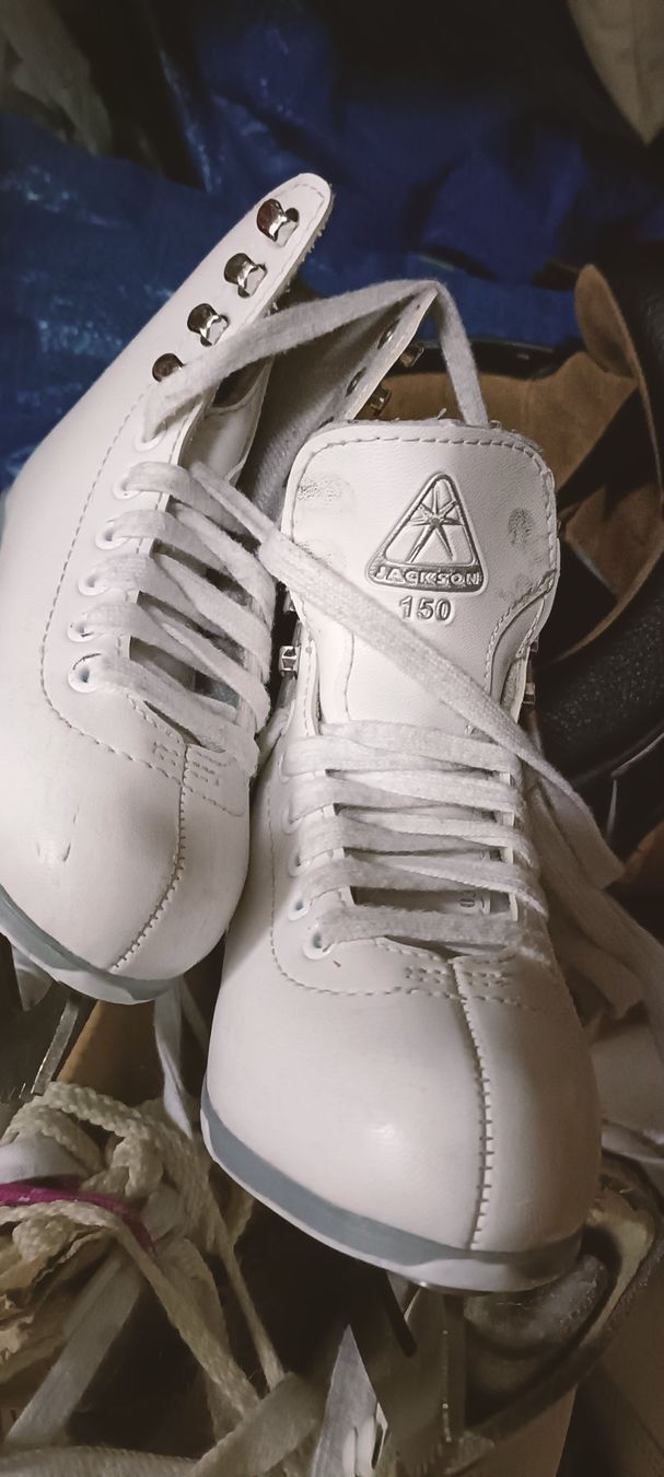 Schlittschuhe: Pattini – Gebraucht aus Lugano von ycd_rv8h 1