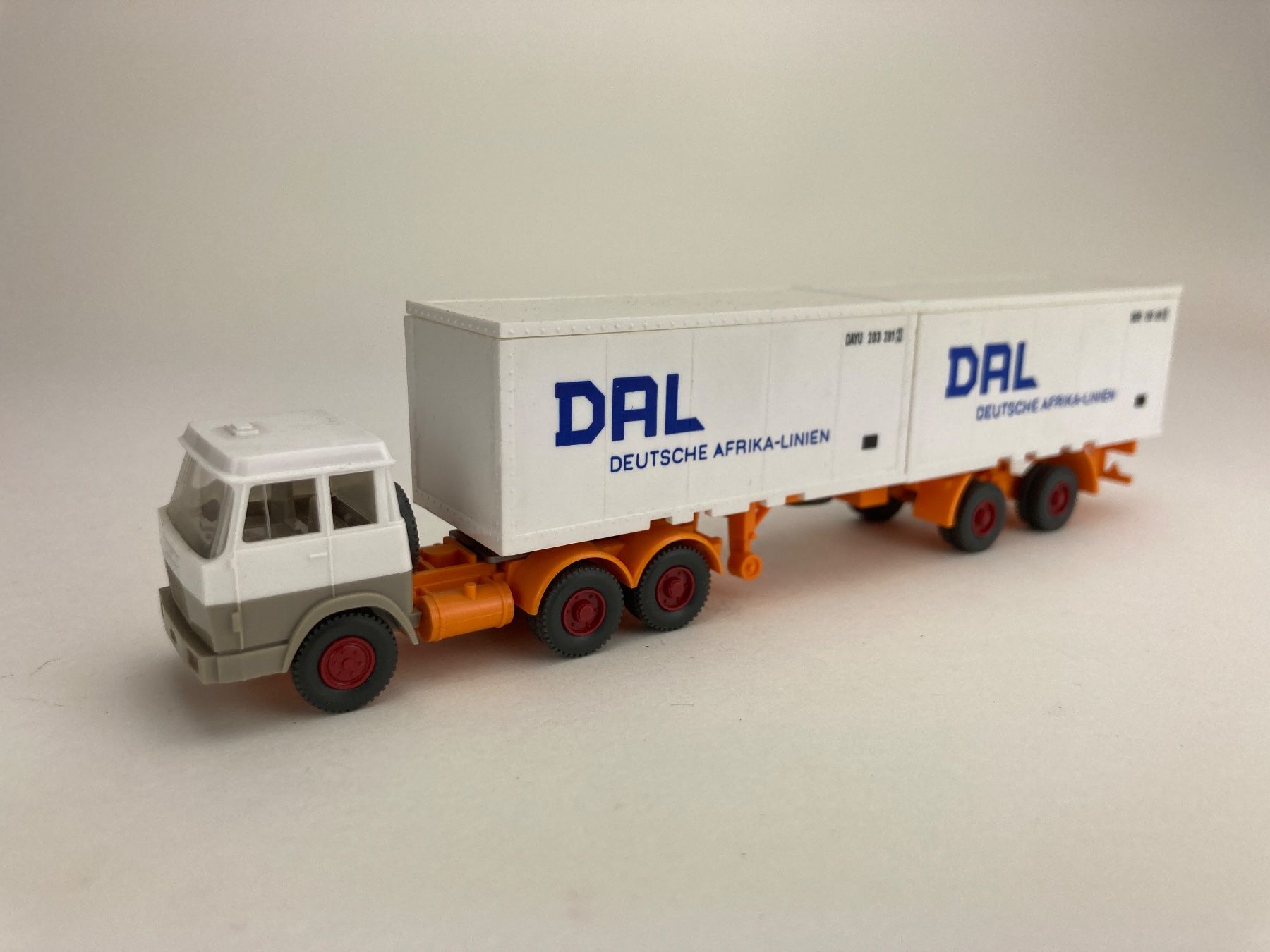Wiking Modellini d'auto: Hanomag Henschel Containersattelzug DAL – Usato da Elm venduto da Wikmtz