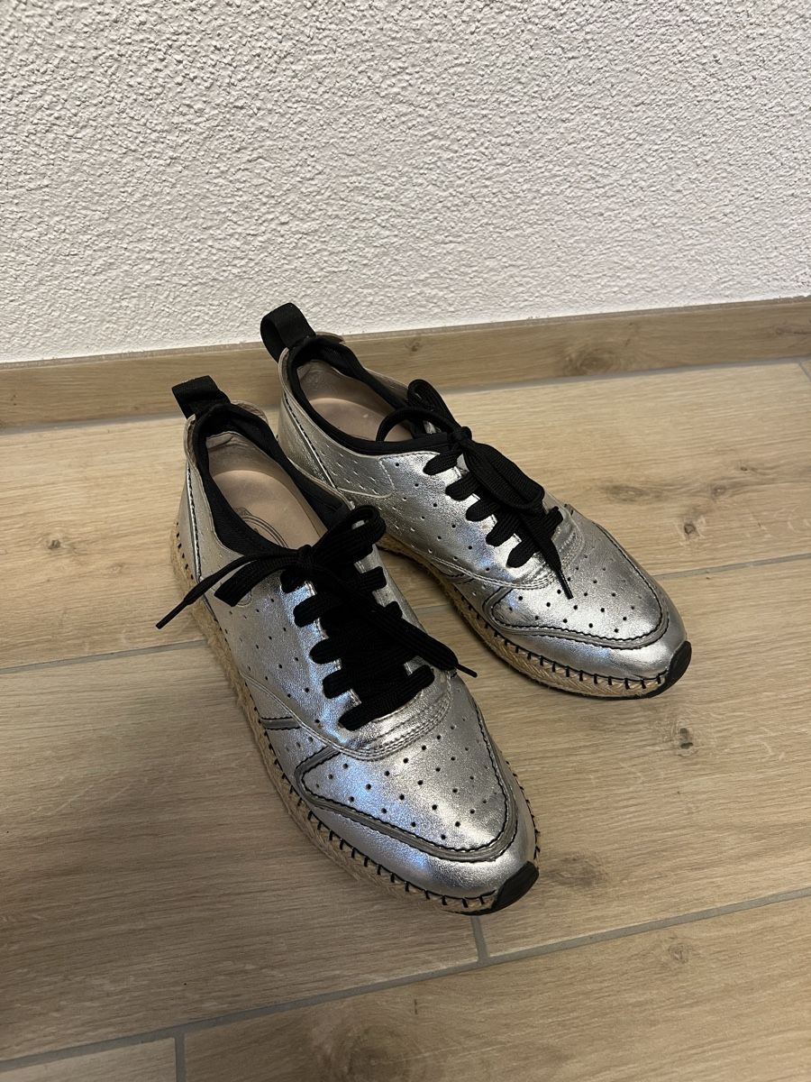 Tod'S Scarpe da donna: Tod’s sneakers size 39 – Usato da Zürich venduto da mi_ll_ie