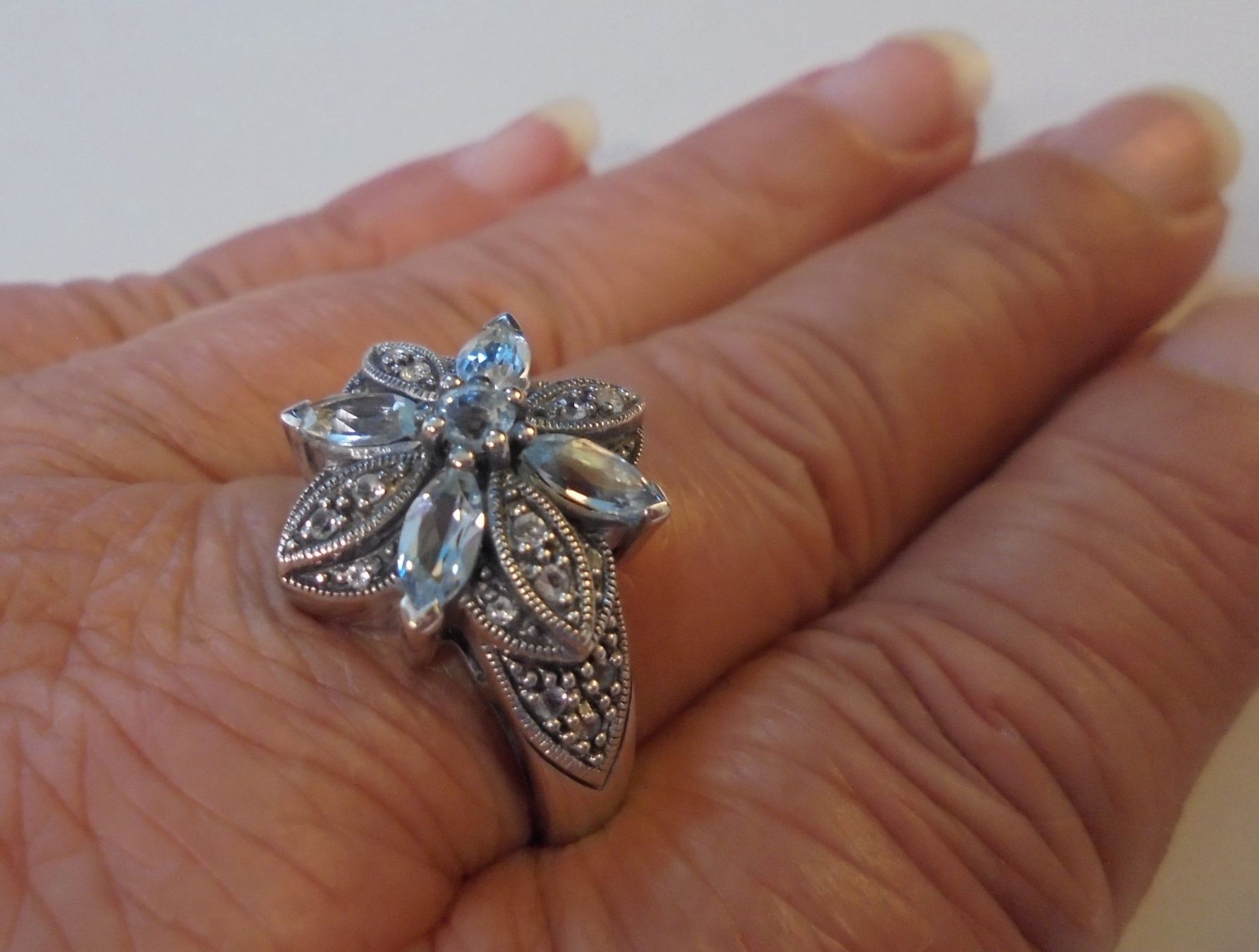 Anelli: Echtschmuck: Himmelblauer Topas-Silberring 925er Grösse 56 – Nuovo (secondo la descrizione) da Zuchwil venduto da maumauchi 7