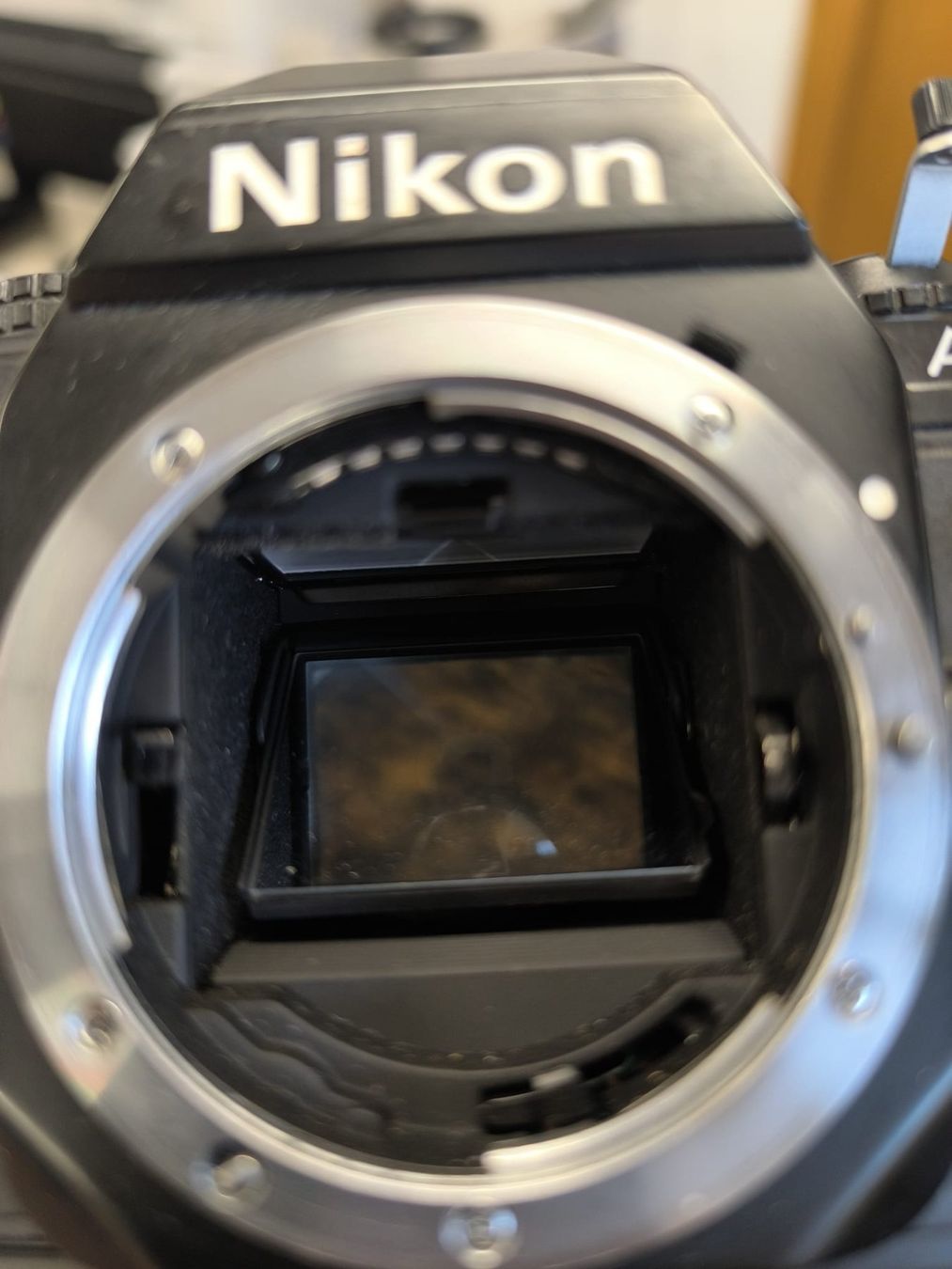 Nikon Fotocamera: Nikon F501 – Usato da Conthey venduto da costafrederico 8