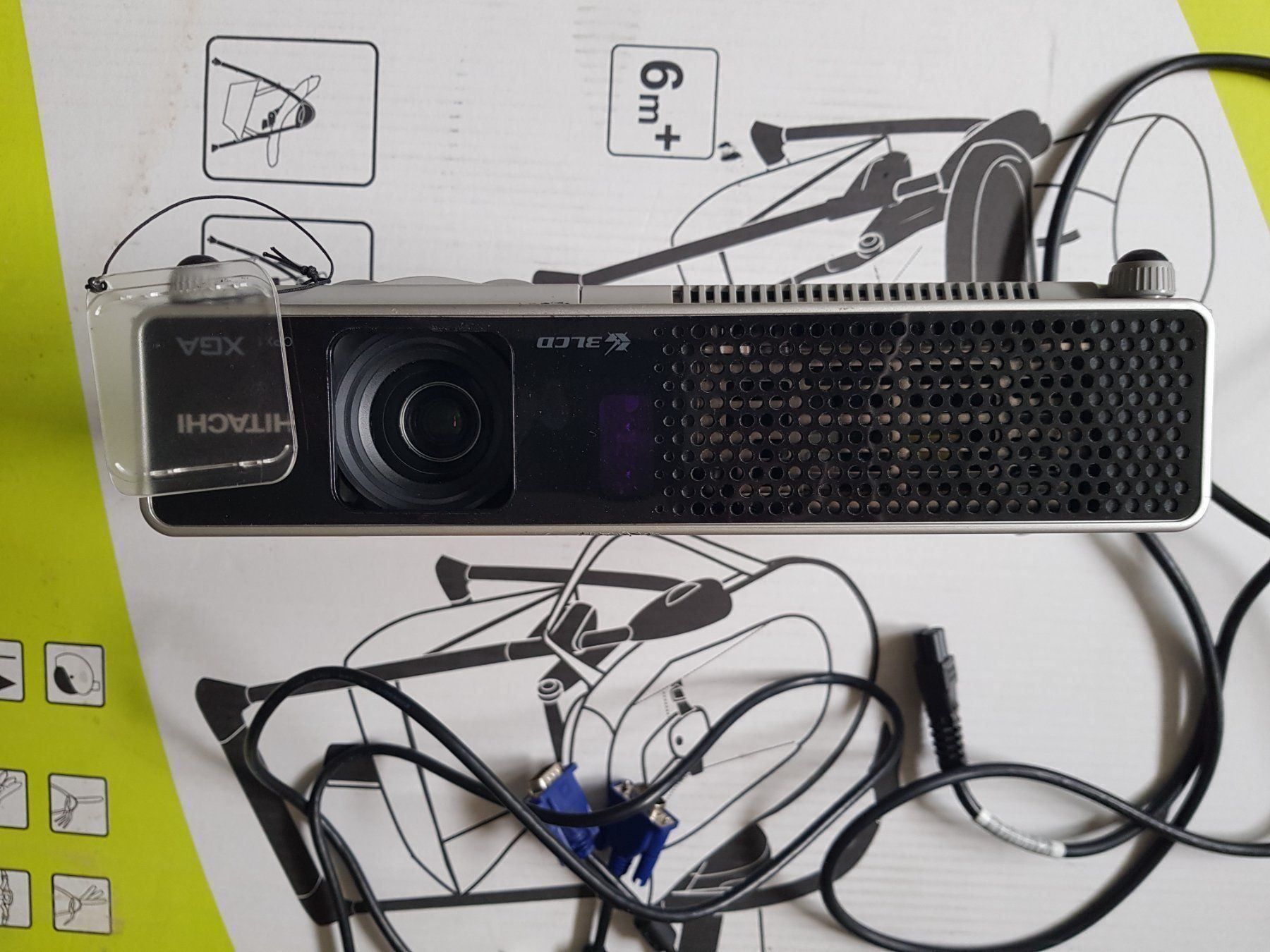 Hitachi Proiettori: Hitachi CPX1 XGA8 – Usato da Gerlafingen venduto da dulifuli 2